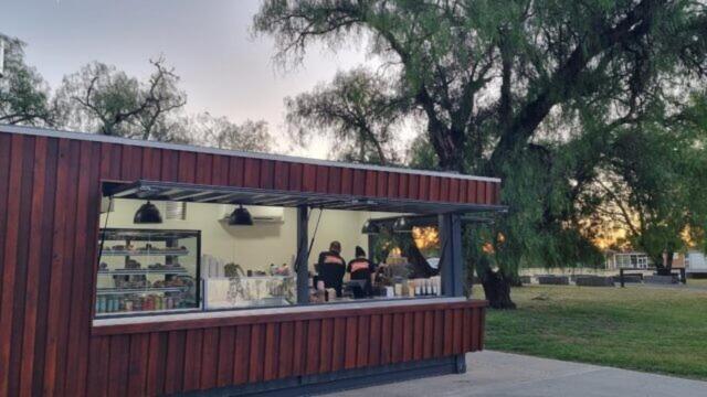 Lake Forbes Motel ภายนอก รูปภาพ