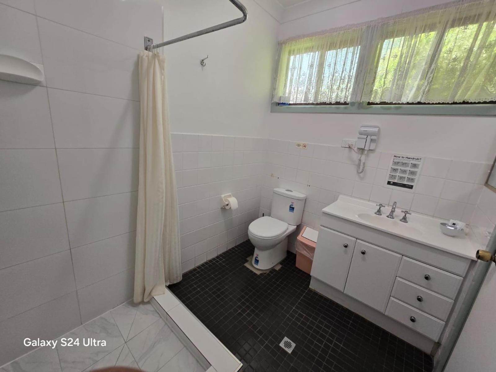 Lake Forbes Motel ภายนอก รูปภาพ
