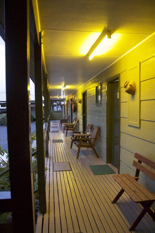 Lake Forbes Motel ภายนอก รูปภาพ
