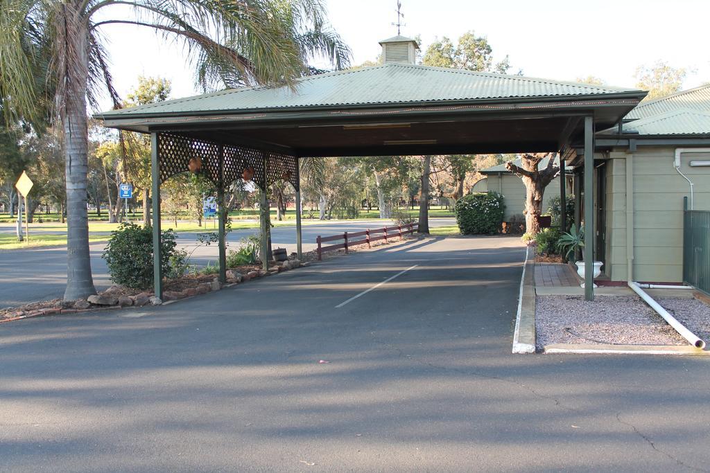 Lake Forbes Motel ภายนอก รูปภาพ