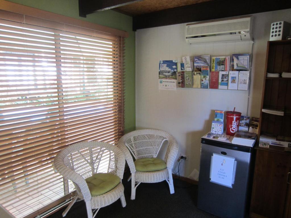 Lake Forbes Motel ภายนอก รูปภาพ